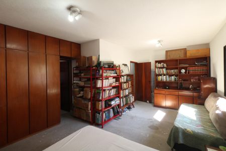 Casa à venda com 350m², 3 quartos e 3 vagas Casa à venda com 350m², 3 quartos e 3 vagasCasa 2