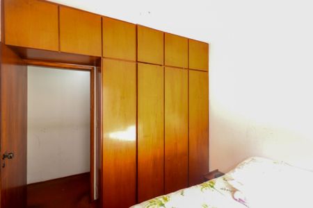 Casa à venda com 350m², 3 quartos e 3 vagas Casa à venda com 350m², 3 quartos e 3 vagasCasa 2