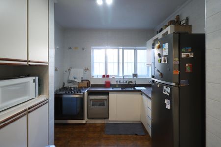 Casa à venda com 350m², 3 quartos e 3 vagas Casa à venda com 350m², 3 quartos e 3 vagasCozinha