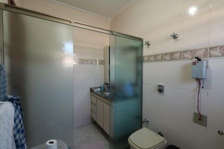 Casa à venda com 350m², 3 quartos e 3 vagas Casa à venda com 350m², 3 quartos e 3 vagasCasa 2