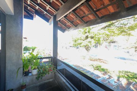 Casa à venda com 350m², 3 quartos e 3 vagas Casa à venda com 350m², 3 quartos e 3 vagasCasa 2