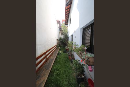 Casa à venda com 350m², 3 quartos e 3 vagas Casa à venda com 350m², 3 quartos e 3 vagasJardim