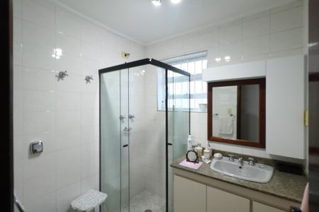 Casa à venda com 350m², 3 quartos e 3 vagas Casa à venda com 350m², 3 quartos e 3 vagasBanheiro Social