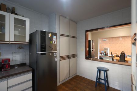 Casa à venda com 350m², 3 quartos e 3 vagas Casa à venda com 350m², 3 quartos e 3 vagasCozinha