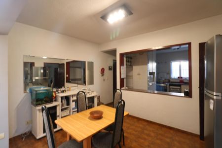 Casa à venda com 350m², 3 quartos e 3 vagas Casa à venda com 350m², 3 quartos e 3 vagasSala de Jantar