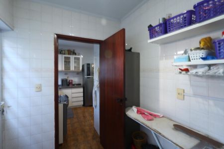 Casa à venda com 350m², 3 quartos e 3 vagas Casa à venda com 350m², 3 quartos e 3 vagasÁrea de Serviço