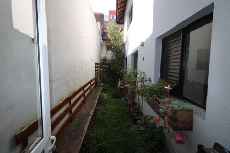 Casa à venda com 350m², 3 quartos e 3 vagas Casa à venda com 350m², 3 quartos e 3 vagasJardim