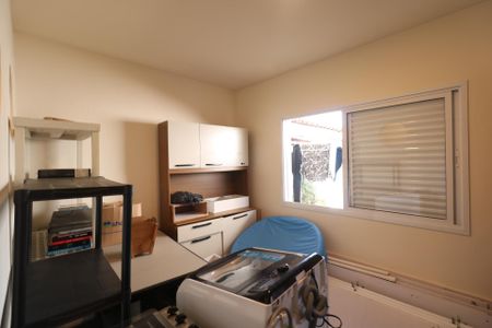 Casa à venda com 350m², 3 quartos e 3 vagas Casa à venda com 350m², 3 quartos e 3 vagasQuarto de Serviço