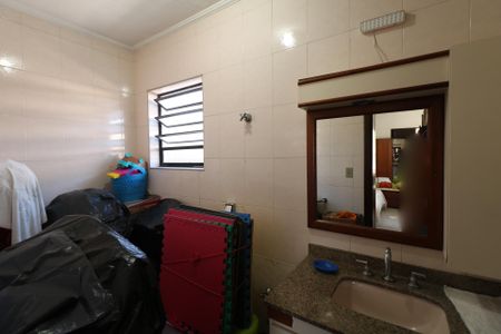 Casa à venda com 350m², 3 quartos e 3 vagas Casa à venda com 350m², 3 quartos e 3 vagasCasa 2