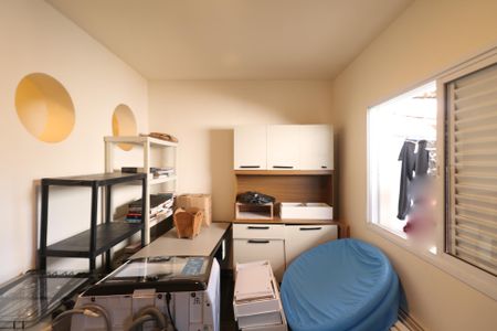 Casa à venda com 350m², 3 quartos e 3 vagas Casa à venda com 350m², 3 quartos e 3 vagasQuarto de Serviço
