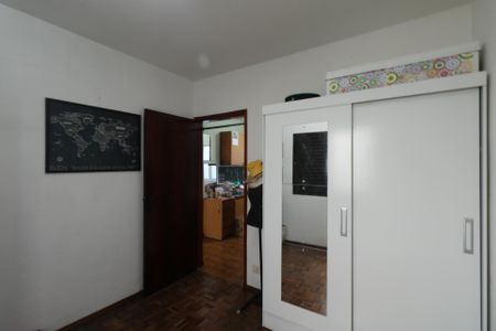 Casa à venda com 350m², 3 quartos e 3 vagas Casa à venda com 350m², 3 quartos e 3 vagasQuarto 1