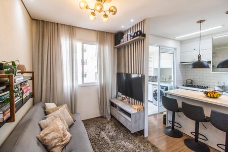 Sala  de apartamento à venda com 1 quarto, 43m² em Jardim Tupanci, Barueri