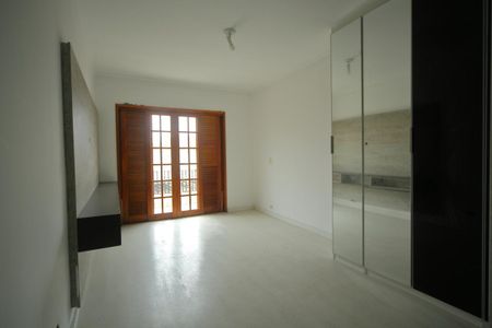 Casa para alugar com 177m², 3 quartos e 3 vagasSuíte 