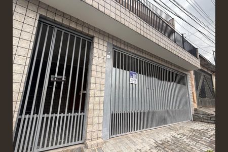 Casa para alugar com 177m², 3 quartos e 3 vagasFachada 