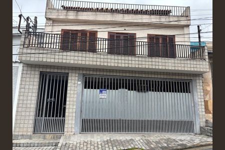Casa para alugar com 177m², 3 quartos e 3 vagasFachada 