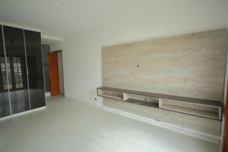 Casa para alugar com 177m², 3 quartos e 3 vagasSuíte 