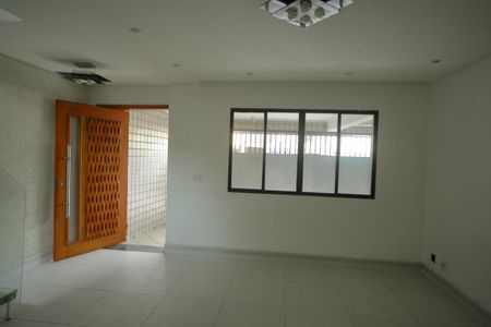 Casa para alugar com 177m², 3 quartos e 3 vagasSala 