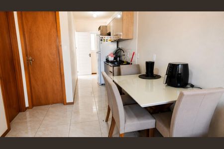Cozinha de casa para alugar com 2 quartos, 60m² em Fazenda esperança, Cachoeirinha