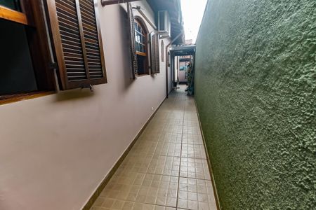 Casa à venda com 200m², 3 quartos e 2 vagas Casa à venda com 200m², 3 quartos e 2 vagasQuintal