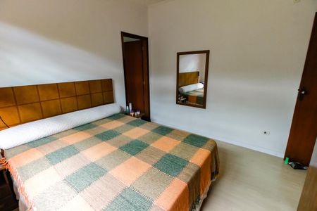 Casa à venda com 200m², 3 quartos e 2 vagas Casa à venda com 200m², 3 quartos e 2 vagasQuarto 1