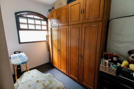 Casa à venda com 200m², 3 quartos e 2 vagas Casa à venda com 200m², 3 quartos e 2 vagasQuarto 2