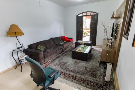 Sala de casa à venda com 3 quartos, 200m² em Jardim Piracuama, São Paulo