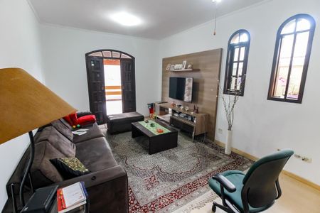 Sala de casa à venda com 3 quartos, 200m² em Jardim Piracuama, São Paulo