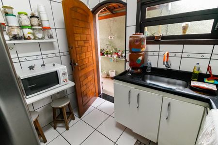 Casa à venda com 200m², 3 quartos e 2 vagas Casa à venda com 200m², 3 quartos e 2 vagasCozinha - Armários