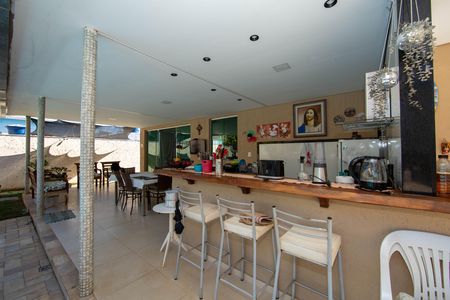 Casa para alugar com 235m², 4 quartos e 7 vagas Casa para alugar com 235m², 4 quartos e 7 vagasESPACO GOURMET