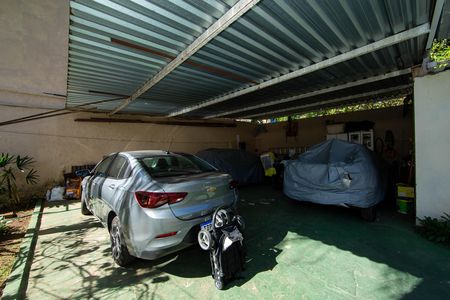 Casa para alugar com 235m², 4 quartos e 7 vagas Casa para alugar com 235m², 4 quartos e 7 vagasGARAGEM