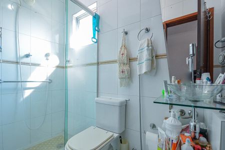 Casa à venda com 150m², 3 quartos e 3 vagas Casa à venda com 150m², 3 quartos e 3 vagasBanheiro 2