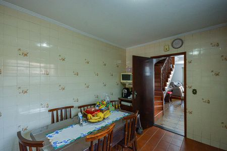 Casa à venda com 150m², 3 quartos e 3 vagas Casa à venda com 150m², 3 quartos e 3 vagasCozinha