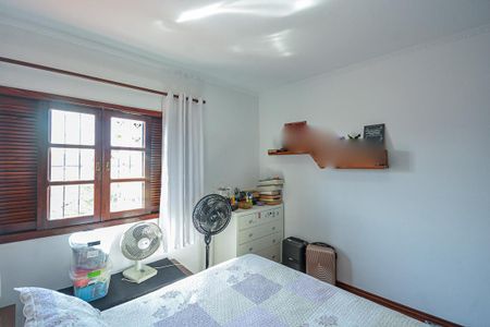 Casa à venda com 150m², 3 quartos e 3 vagas Casa à venda com 150m², 3 quartos e 3 vagasQuarto 2