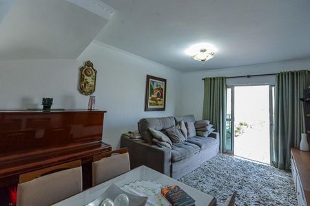 Casa à venda com 150m², 3 quartos e 3 vagas Casa à venda com 150m², 3 quartos e 3 vagasSala