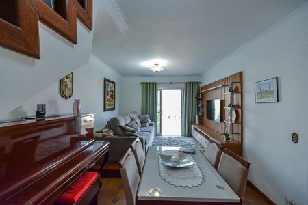 Sala de casa à venda com 3 quartos, 150m² em Vila Campo Grande, São Paulo