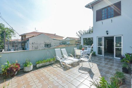 Casa à venda com 150m², 3 quartos e 3 vagas Casa à venda com 150m², 3 quartos e 3 vagasSacada