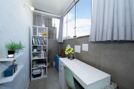 Apartamento à venda com 150m², 3 quartos e 2 vagas Apartamento à venda com 150m², 3 quartos e 2 vagasCOBERTURA