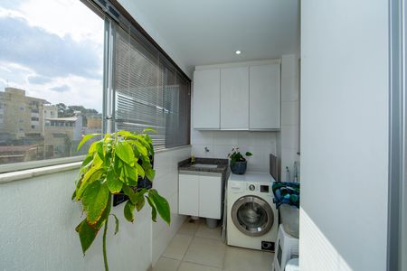 Apartamento à venda com 150m², 3 quartos e 2 vagas Apartamento à venda com 150m², 3 quartos e 2 vagasAREA DE SERVICO