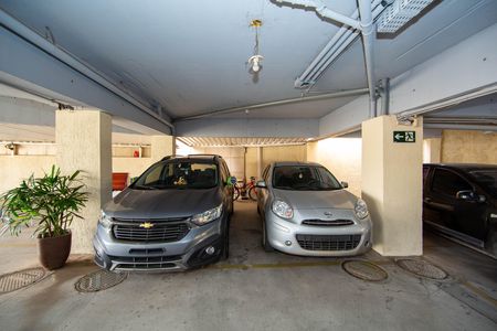 Apartamento à venda com 150m², 3 quartos e 2 vagas Apartamento à venda com 150m², 3 quartos e 2 vagasGARAGEM
