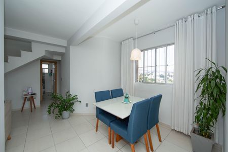 Apartamento à venda com 150m², 3 quartos e 2 vagas Apartamento à venda com 150m², 3 quartos e 2 vagasSALA