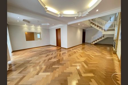 Casa de condomínio para alugar com 230m², 4 quartos e 4 vagas Casa de condomínio para alugar com 230m², 4 quartos e 4 vagasSala