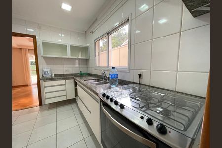 Casa de condomínio para alugar com 230m², 4 quartos e 4 vagas Casa de condomínio para alugar com 230m², 4 quartos e 4 vagasCozinha