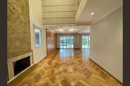 Casa de condomínio para alugar com 230m², 4 quartos e 4 vagas Casa de condomínio para alugar com 230m², 4 quartos e 4 vagasSala