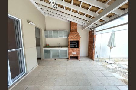 Casa de condomínio para alugar com 230m², 4 quartos e 4 vagas Casa de condomínio para alugar com 230m², 4 quartos e 4 vagasChurrasqueira