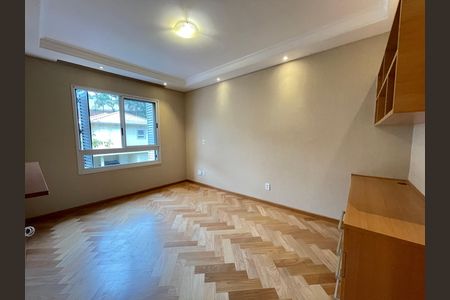 Casa de condomínio para alugar com 230m², 4 quartos e 4 vagas Casa de condomínio para alugar com 230m², 4 quartos e 4 vagasQuarto 4