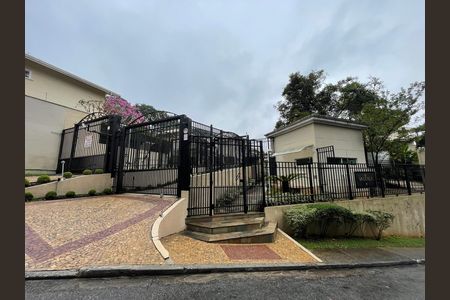 Casa de condomínio para alugar com 230m², 4 quartos e 4 vagas Casa de condomínio para alugar com 230m², 4 quartos e 4 vagasFachada do condominío