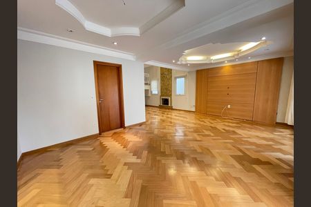 Casa de condomínio para alugar com 230m², 4 quartos e 4 vagas Casa de condomínio para alugar com 230m², 4 quartos e 4 vagasSala