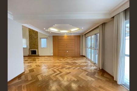 Casa de condomínio para alugar com 230m², 4 quartos e 4 vagas Casa de condomínio para alugar com 230m², 4 quartos e 4 vagasSala