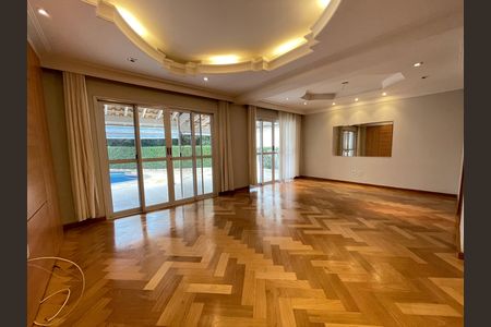Casa de condomínio para alugar com 230m², 4 quartos e 4 vagas Casa de condomínio para alugar com 230m², 4 quartos e 4 vagasSala