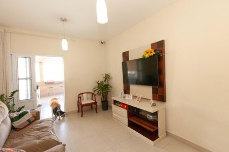 Casa para alugar com 3 quartos, 180m² em Havaí, Belo Horizonte